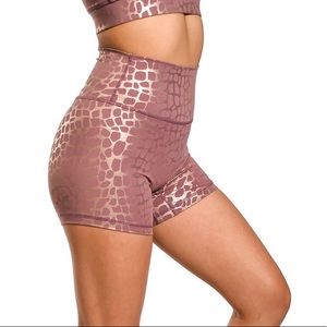 NEW 💕 TYC Moxie Classic Shorts - M